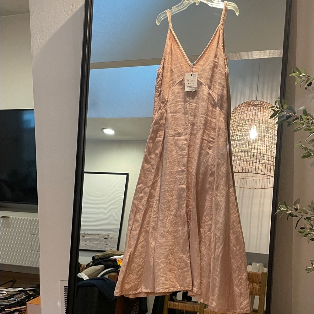 Zara BNWT 100% Linen Dress! Size XS